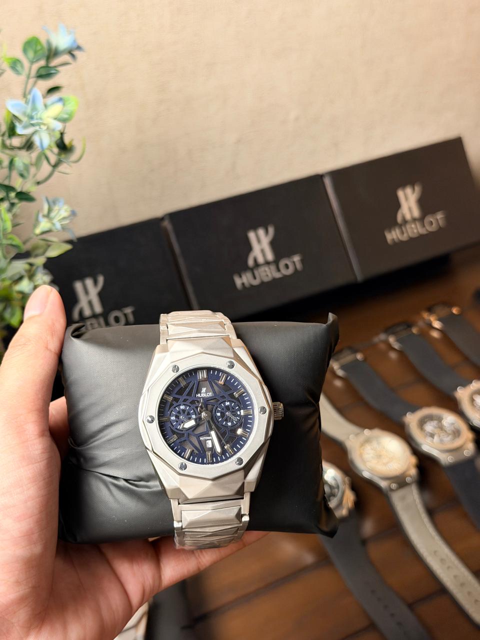 Hublot Diamond Cut (Semi-Auto)